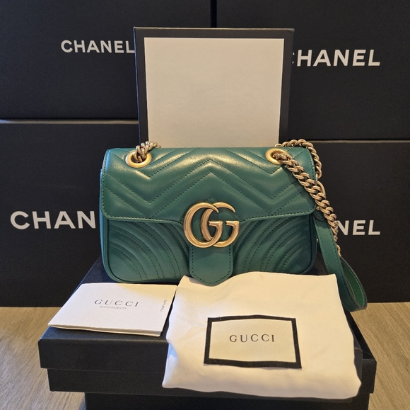 Gucci Calfskin Matelasse mini Marmont Shoulder Bag Emerald Green - Picture 2 of 7